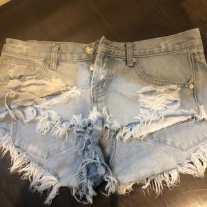 One teaspoon cutoffs